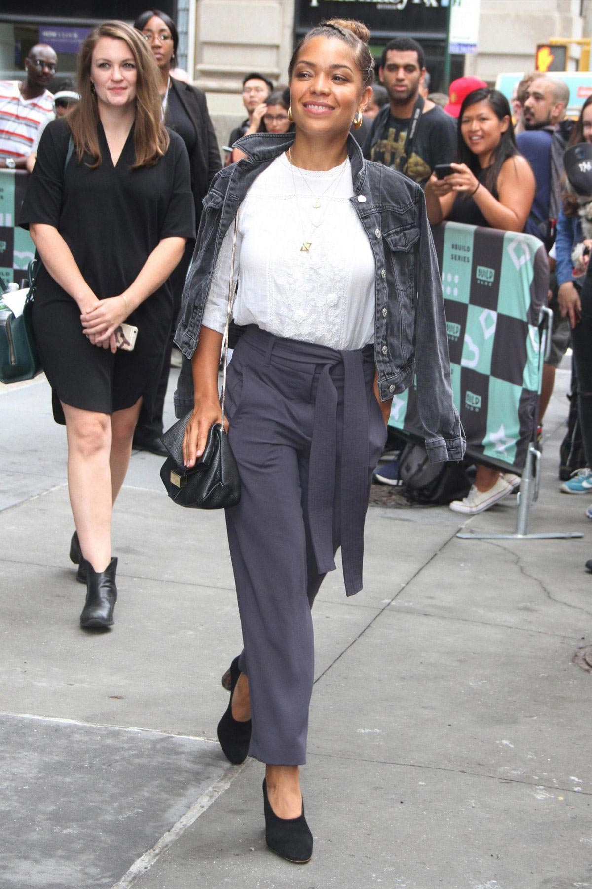 Antonia Thomas Arrives at AOL Build Series in New York 2018/09/26