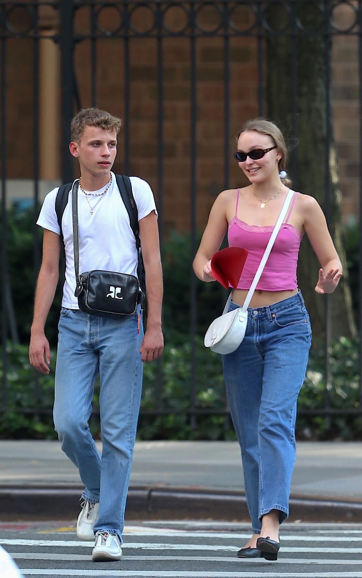 Lily-Rose Depp Out in New York 2018/09/06