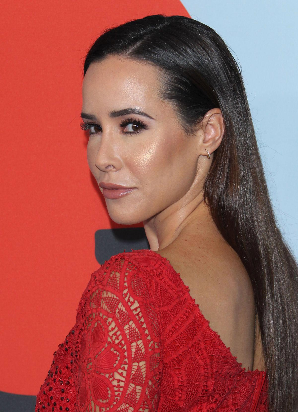 Liz Kennedy at Kidding Premiere in Los Angeles 2018/09/05