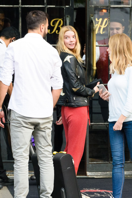 Anya Taylor-Joy at Her Hotel in New York 2018/10/01 2
