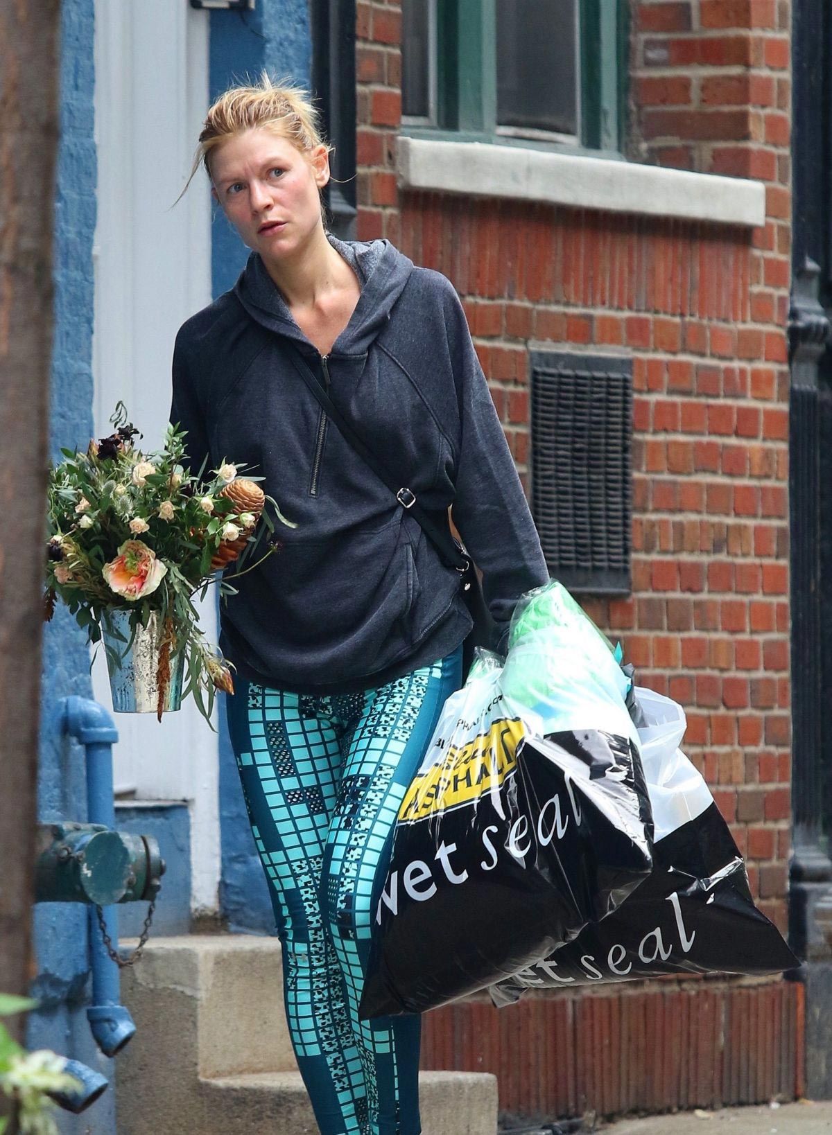 Claire Danes Out Shopping in New York 2018/10/01