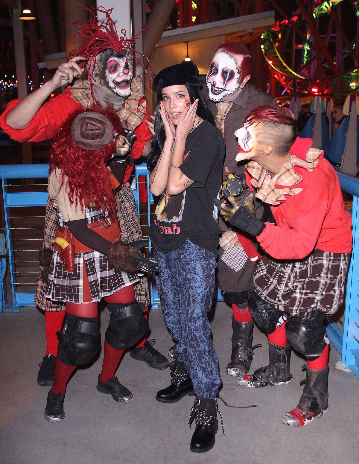 Halsey at Knotts Scary Farm at Buena Park 2018/10/24
