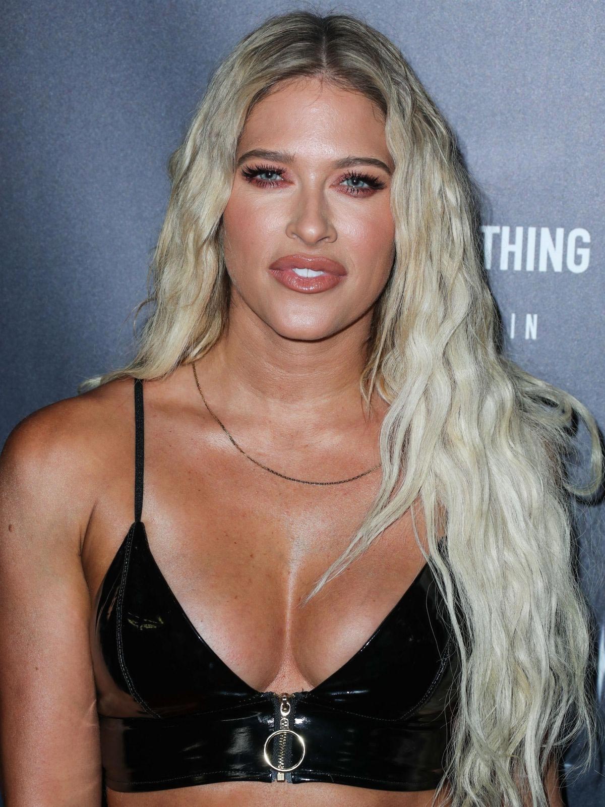 Barbie Blank at PrettyLittleThing Starring Hailey Baldwin Event in Los Angeles 2018/11/05