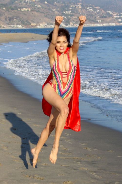 Blanca Blanco as Supergirl on Halloween at Malibu Beach 2018/10/31 9