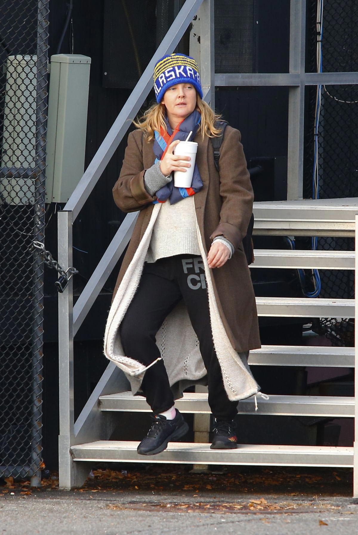 Drew Barrymore at a Heliport in New York 2018/11/26
