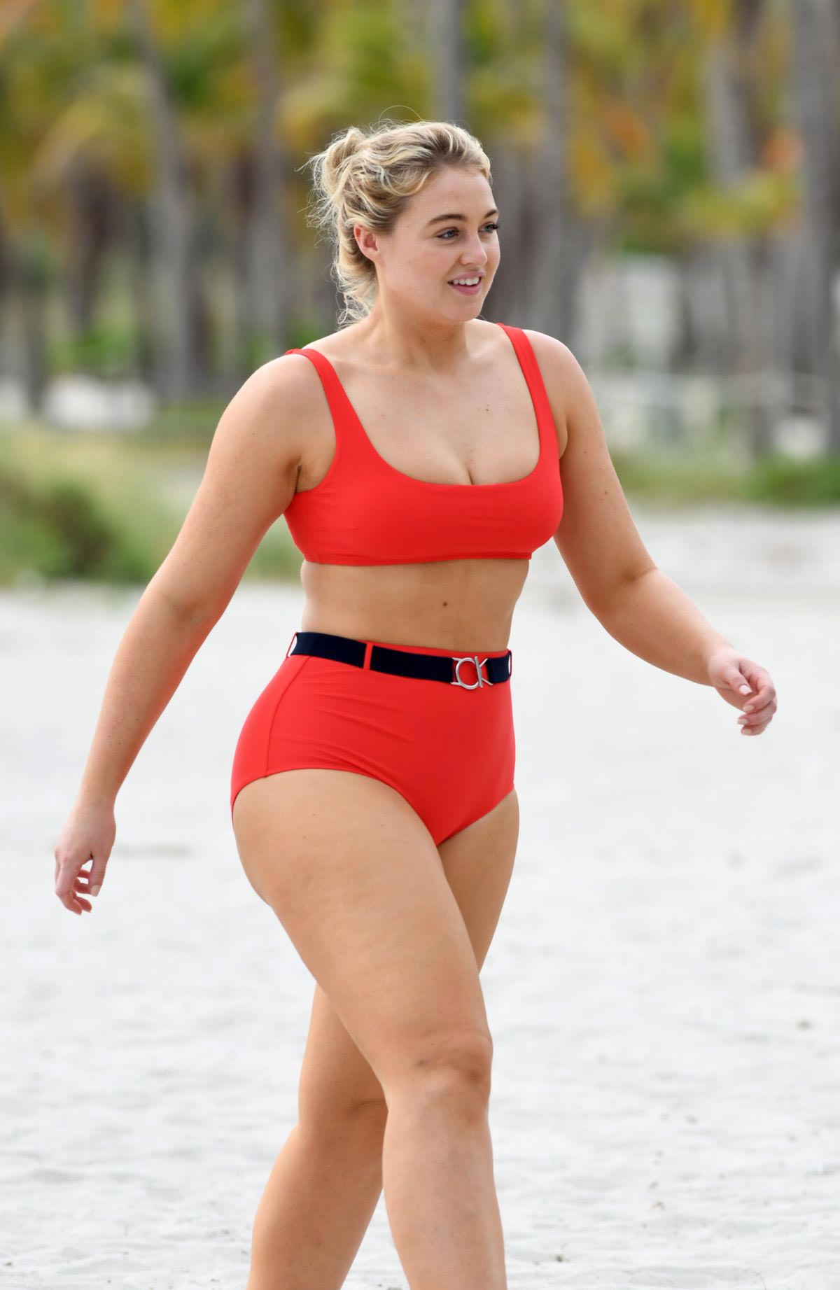 Iskra Lawrence in Red Bikini for Aerie Photoshoot in Key Biscayne 2018/11/27