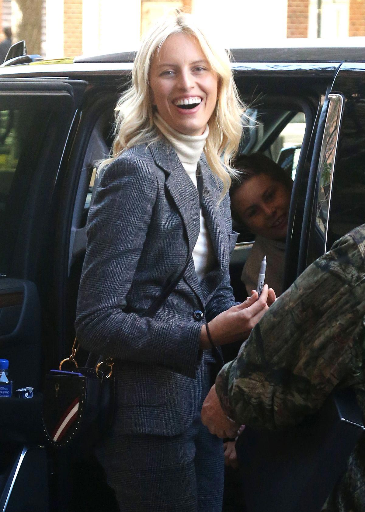 Karolina Kurkova Out in New York 2018/10/30