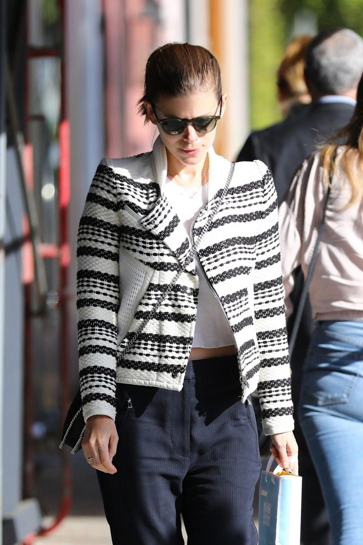 Kate Mara Out Shopping in Los Angeles 2018/11/27