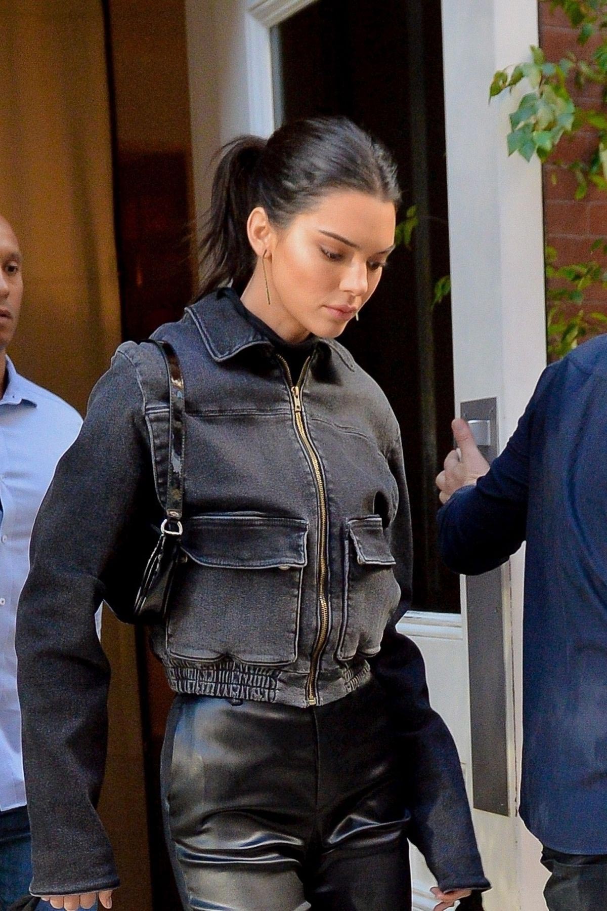 Kendall Jenner Leaves Mercer Hotel in New York 2018/11/07