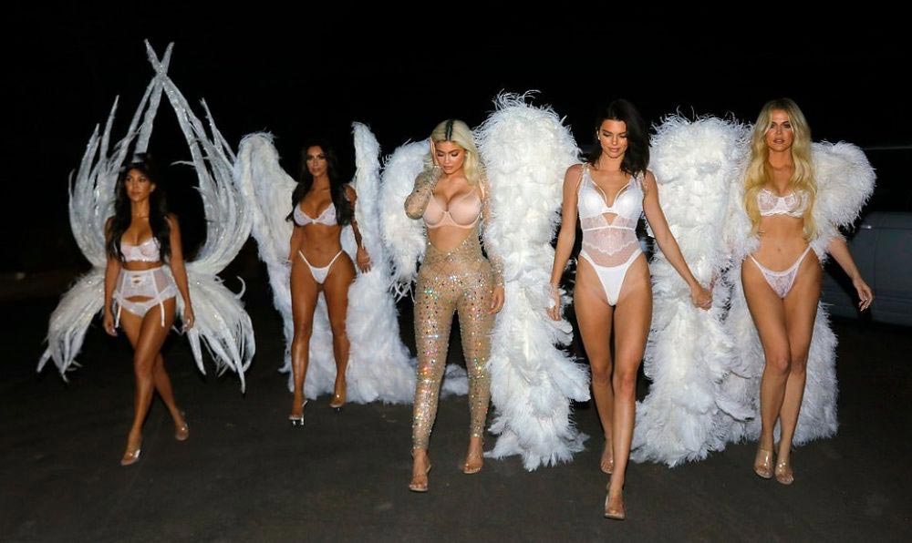 Kim Kardashian, Kourtney Kardashian, Khloe Kardashian, Kendall Jenner and Kylie Jenner as Angels for Halloween in Los Angeles 2018/10/31