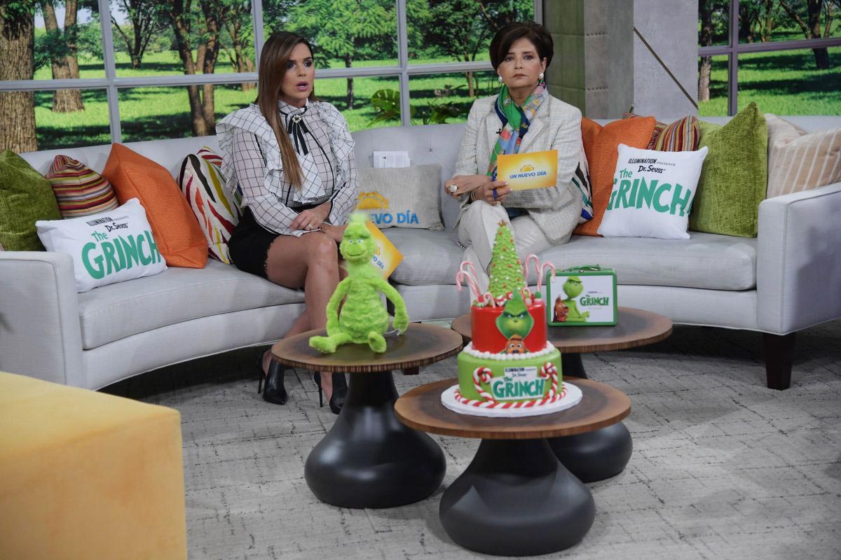 Rashel Diaz at Grinch Takeover at Un Nuevo Dia in Miami 2018/11/07