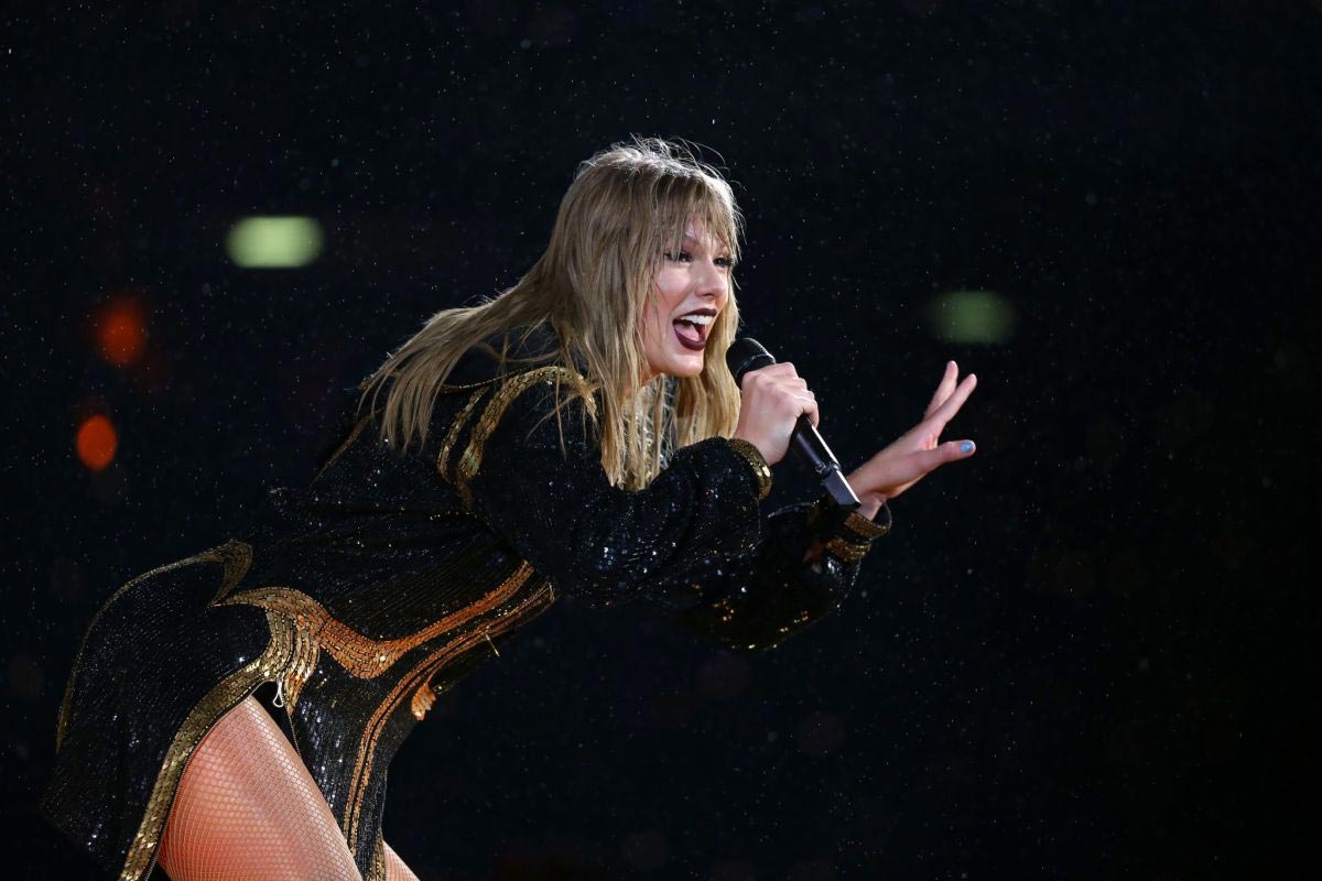 Taylor Swift Performs at Her Reputation Stadium Tour in Auckland 2018/11/09