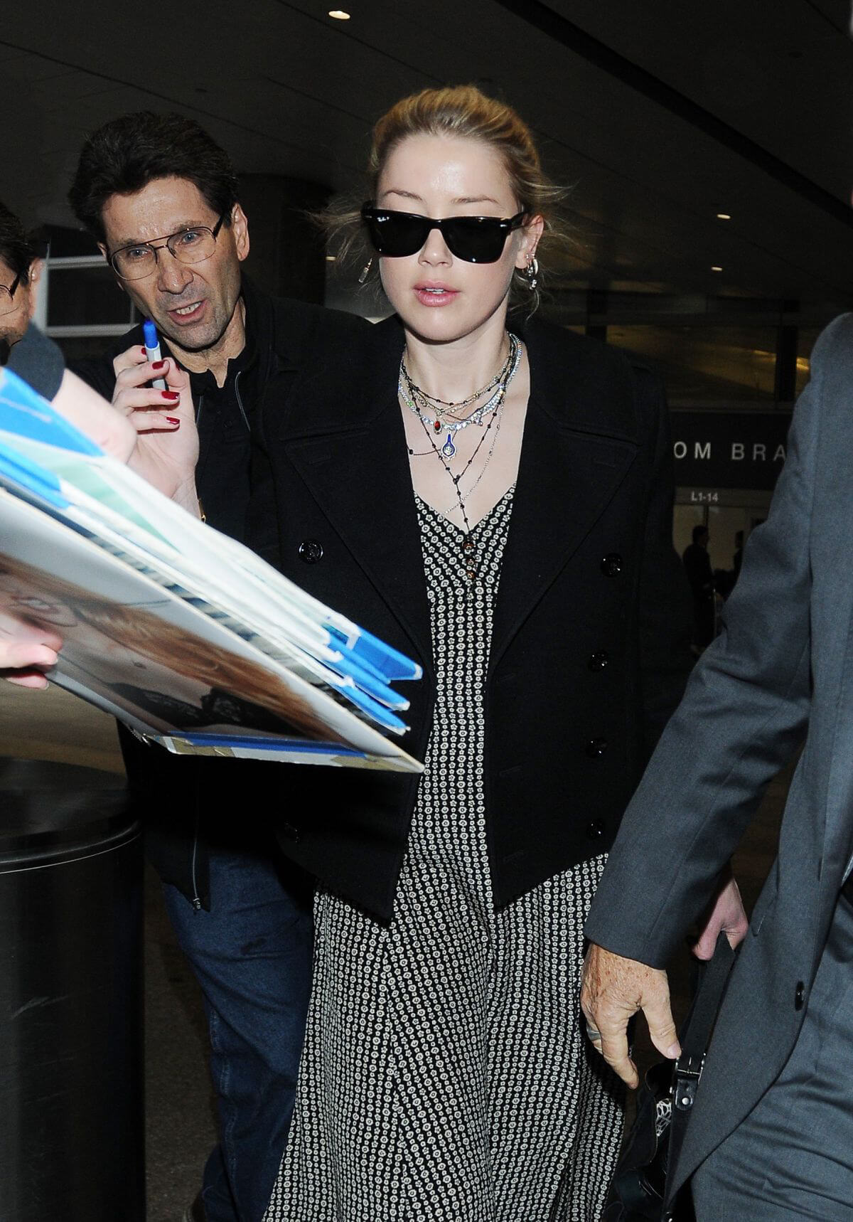 Amber Heard at LAX Airport in Los Angeles 2018/12/12