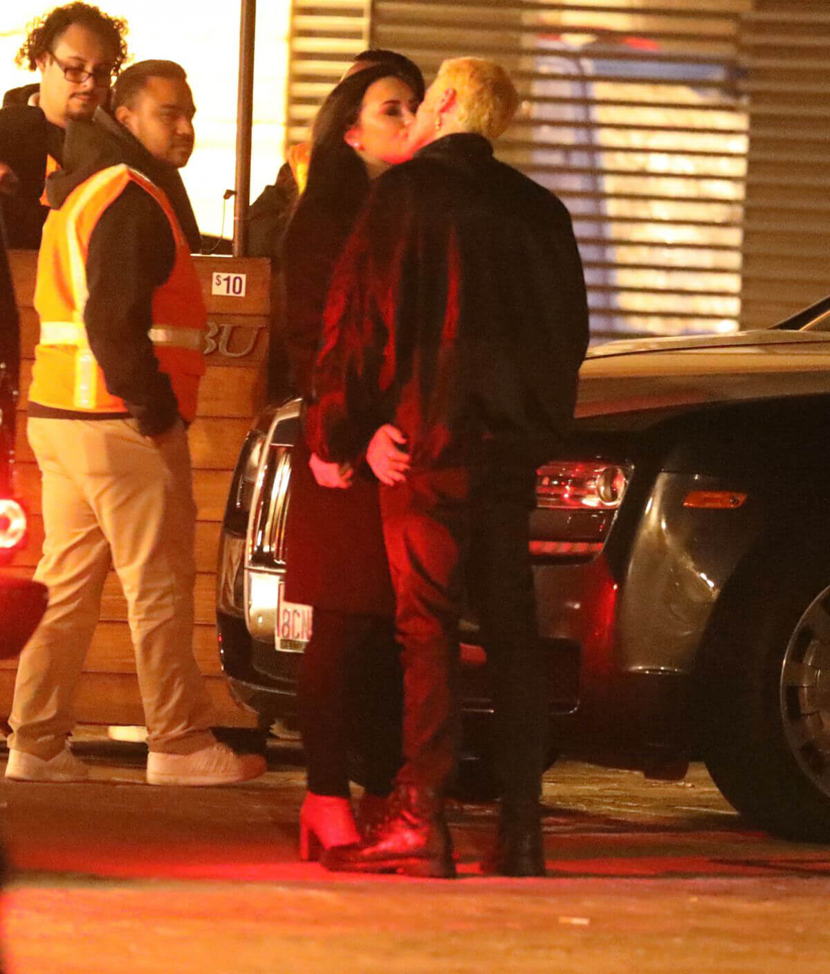Demi Lovato and Henry Levy at Nobu in Malibu 2018/12/08