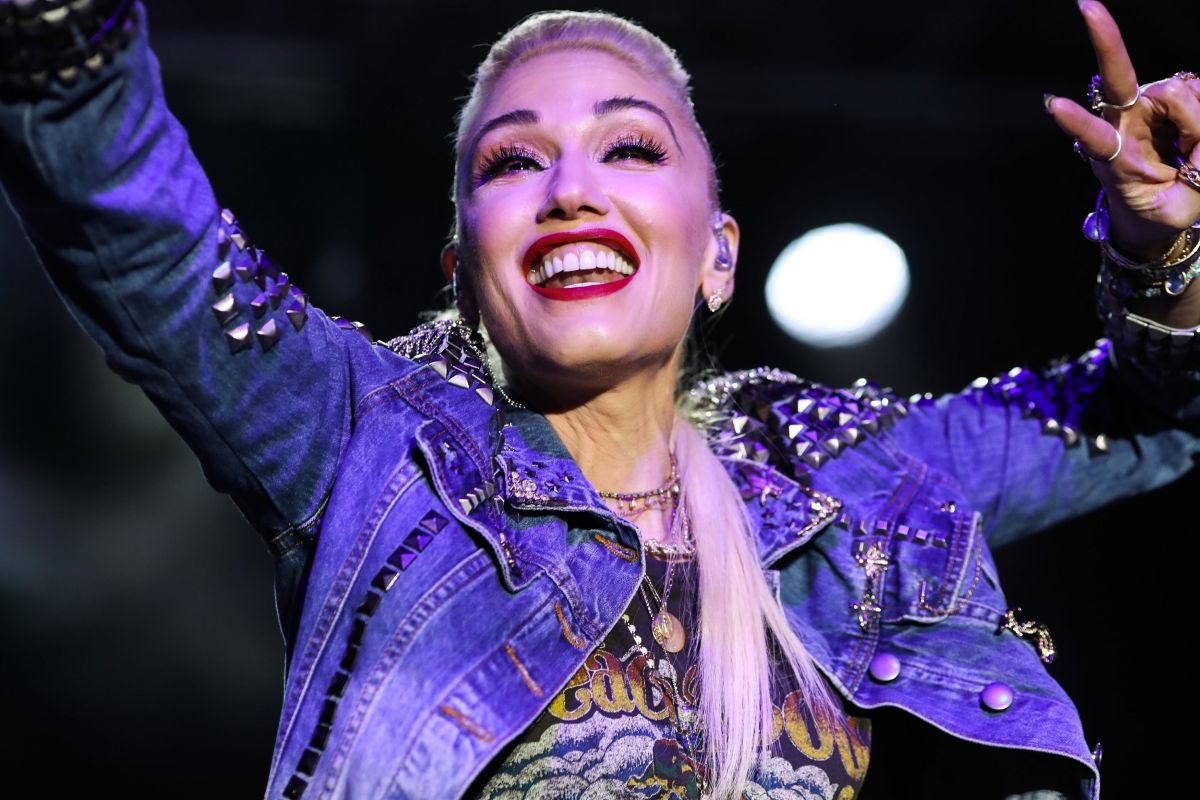 Gwen Stefani Performs at One Love Malibu Festival Benefit Concert in Calabasas 2018/12/02