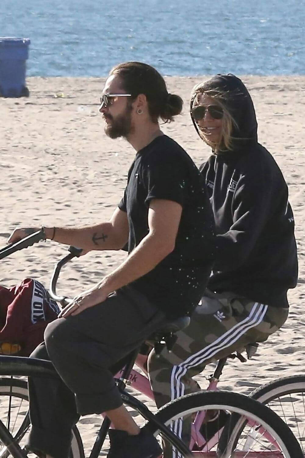 Heidi Klum and Tom Kaulitz at a Bike Ride in Santa Monica 2018/12/29
