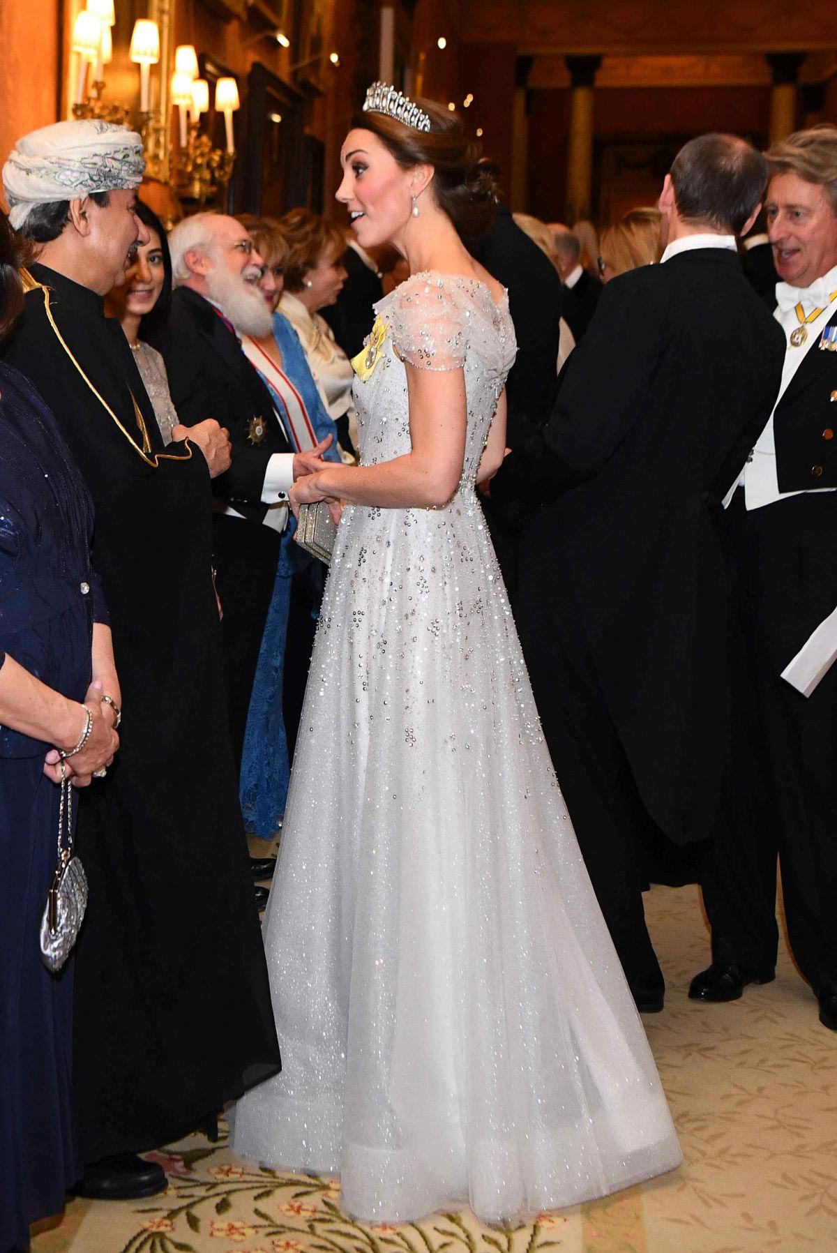 Kate Middleton at Evening Reception for Members of Diplomatic Corps at Buckingham Palace in London 2018/12/04