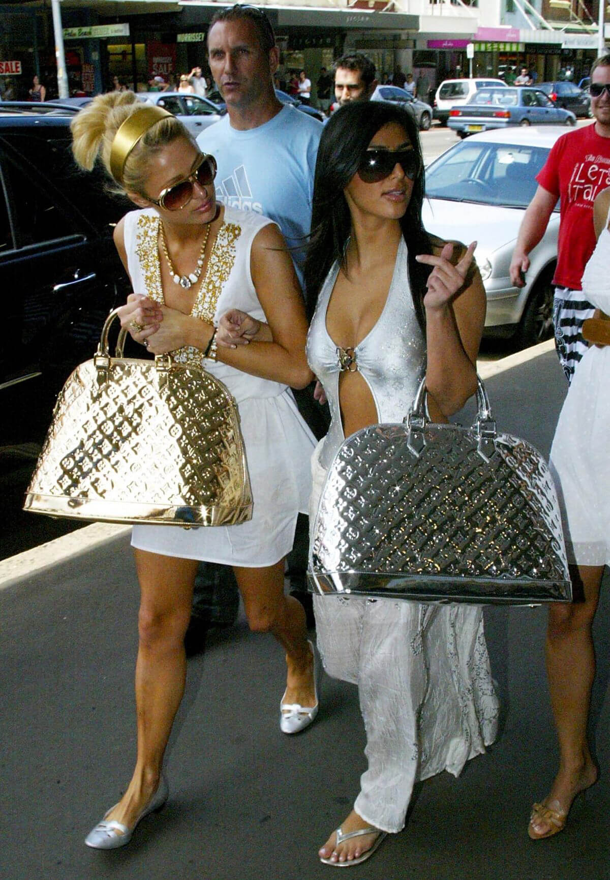 Kim Kardashian and Paris Hilton Shopping in Sydney 2018/12/17
