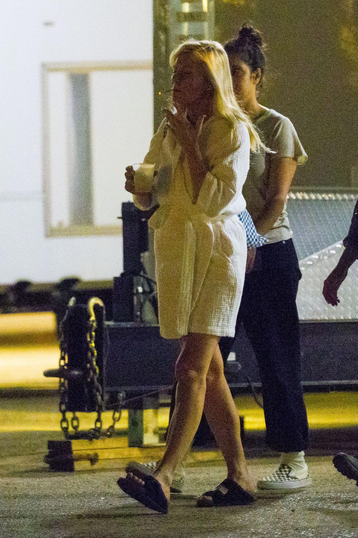 Kirsten Dunst on The Set of On Becoming a God in Central Florida in Louisiana 2018/12/04