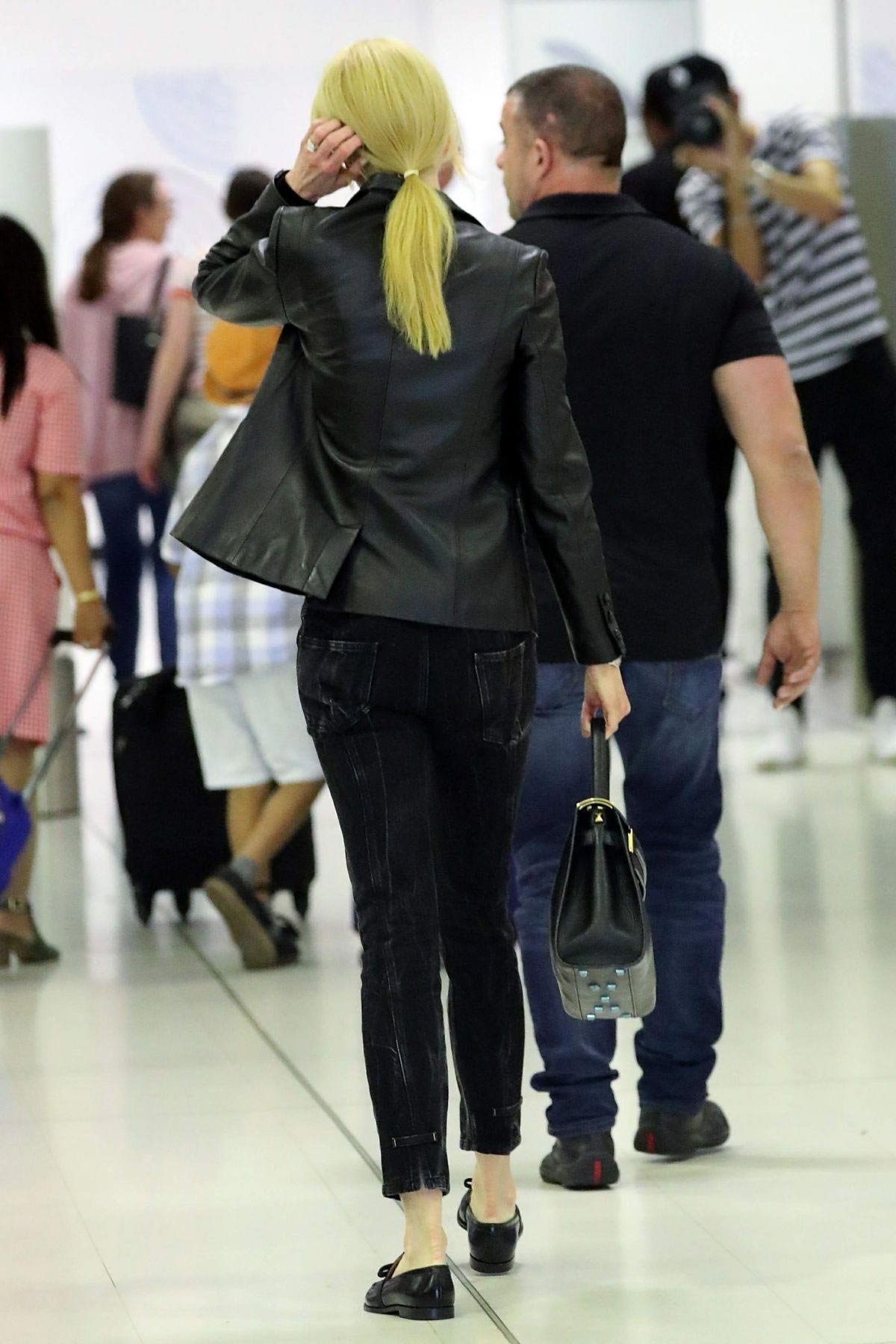 Nicole Kidman at Airport in Sydney 2018/12/06