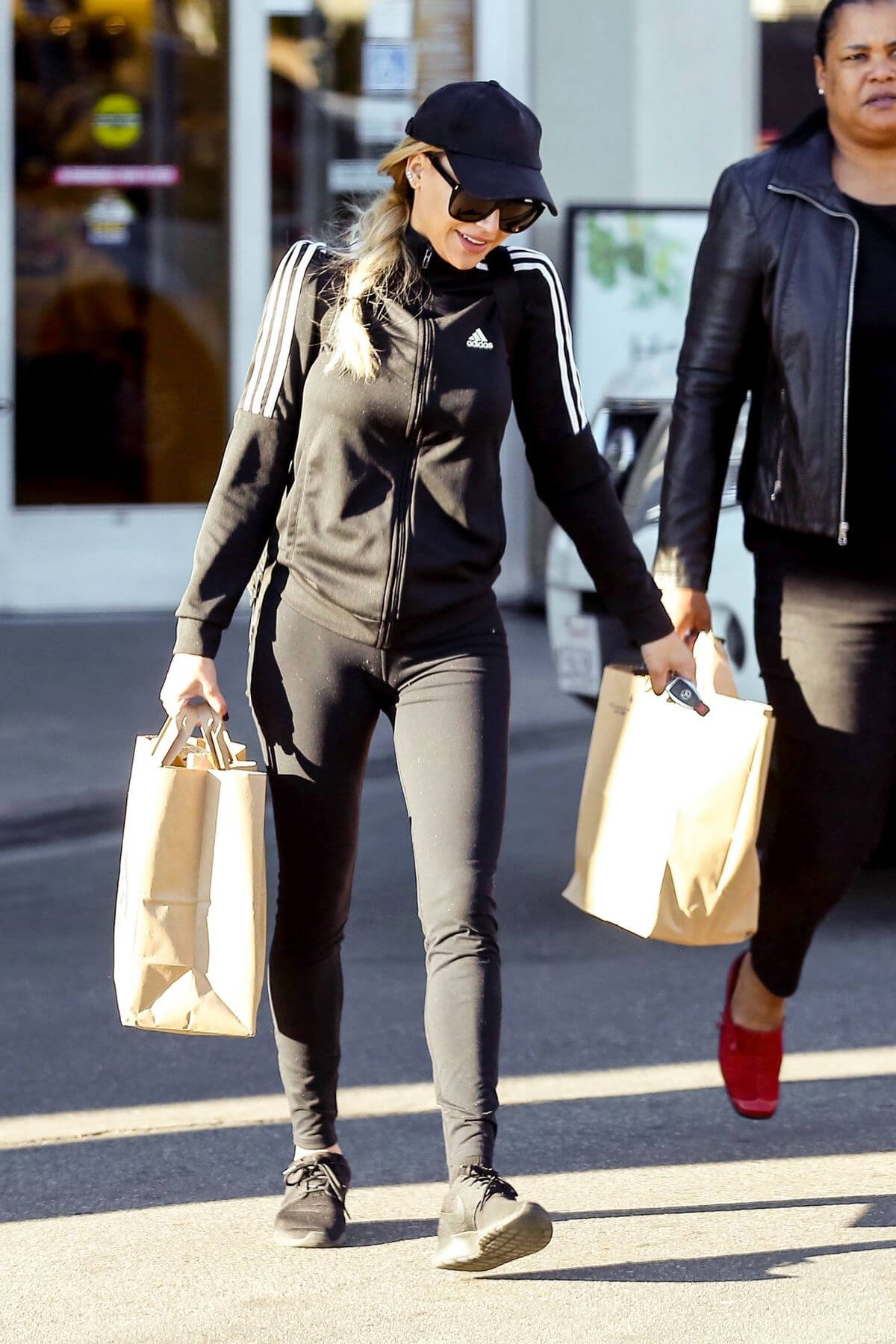 Naya Rivera Shopping at Albertsons in Los Angeles 2018/12/29