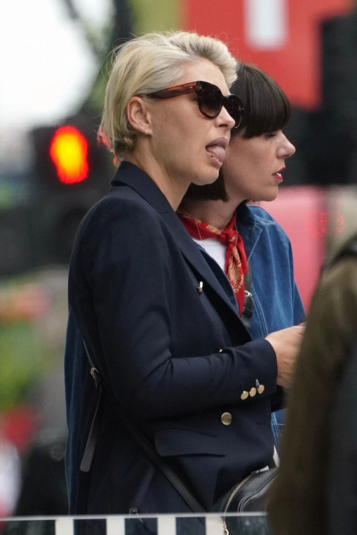 Emma Willis Out Shopping in London 2019/04/24