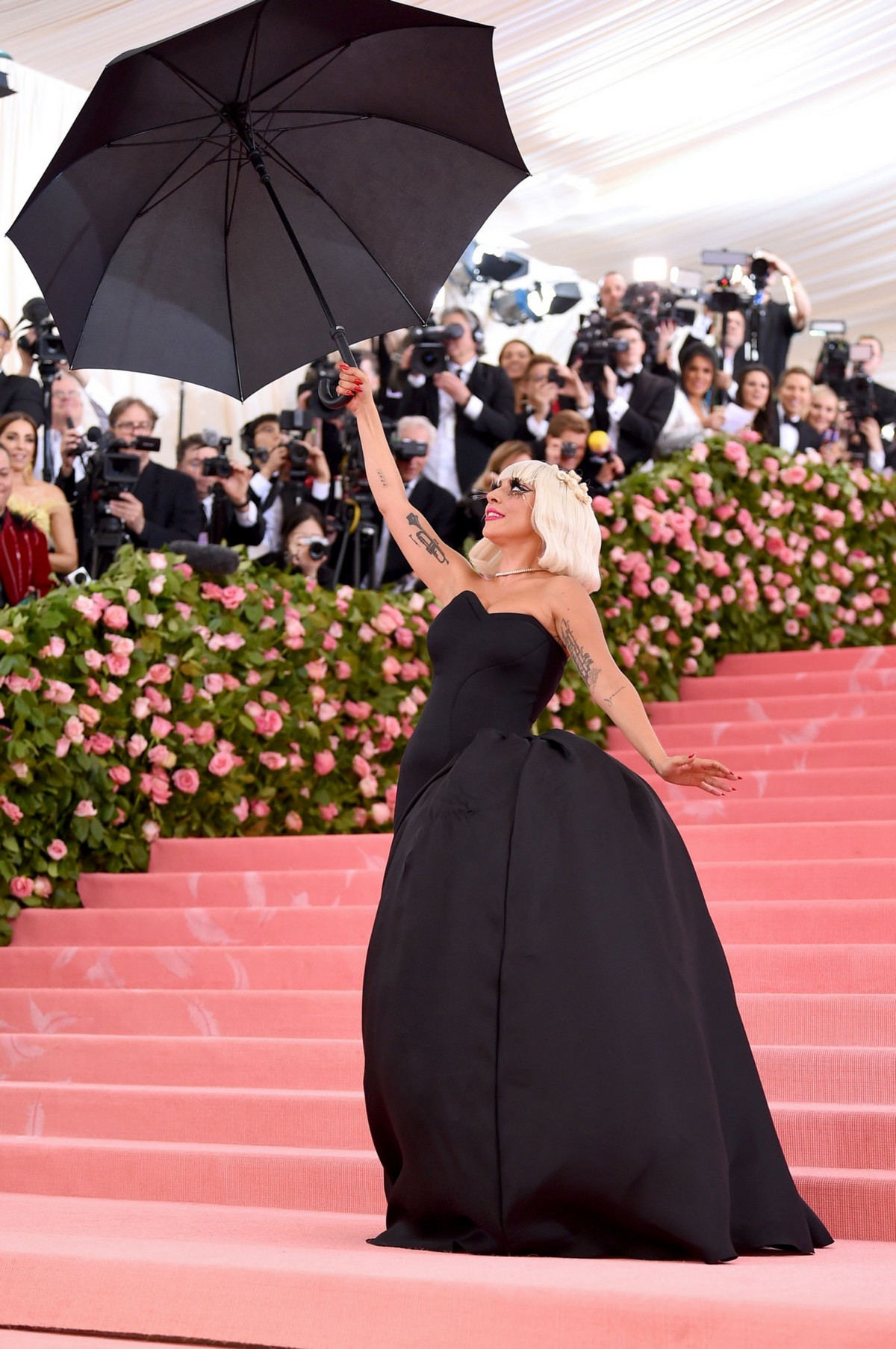 Lady Gaga at the 2019 Met Gala Celebrating Camp: Notes on Fashion in New York 2019/05/06