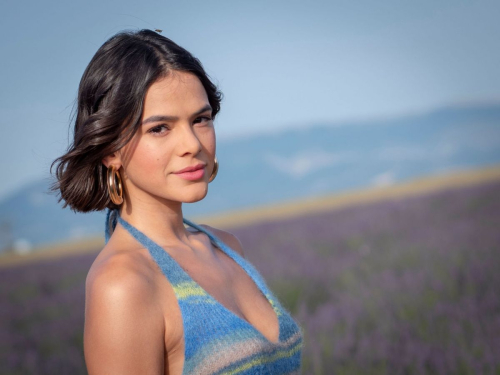 Bruna Marquezine attends Jacquemus Spring Summer 2020 Photoshoot in Valensole 2019/06/24 1