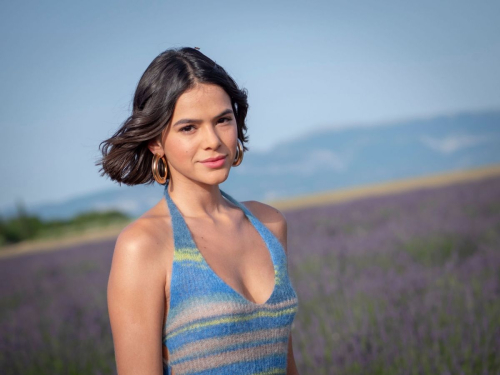 Bruna Marquezine attends Jacquemus Spring Summer 2020 Photoshoot in Valensole 2019/06/24 3