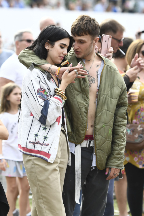 Dua Lipa and Anwar Hadid at the British Summer Time Hyde Park Concert in London 2019/07/06 5