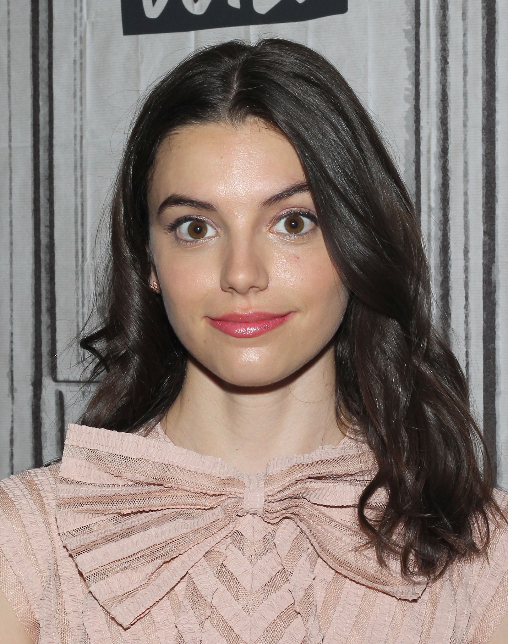 Francesca Reale arrives Build Series to discuss "Stranger Things" at Build Studio 2019/07/19 Francesca Reale arrives Build Series to discuss "Stranger Things" at Build Studio 2019/07/19