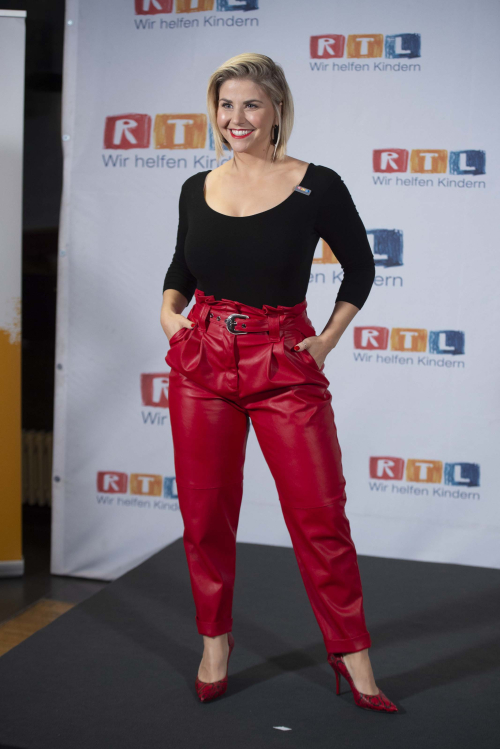 Beatrice Egli in Black and Red Outfit attends  RTL-Spendenmarathon in Hurth 2019/11/22 5