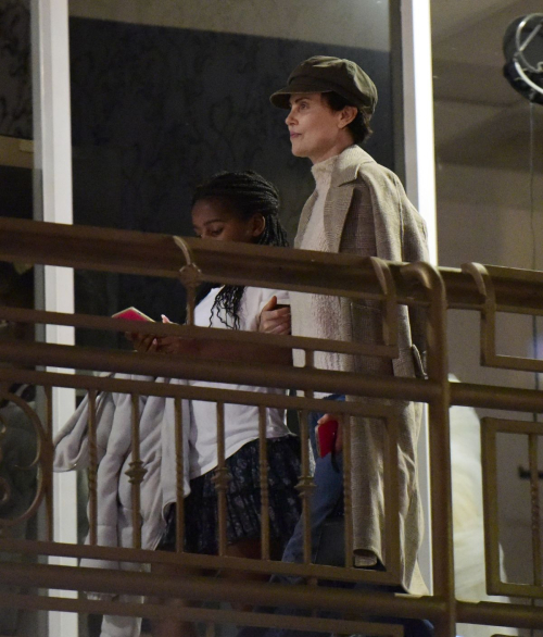Charlize Theron seen for her kids at a sushi bar in West Hollywood, California 2020/05/08 4