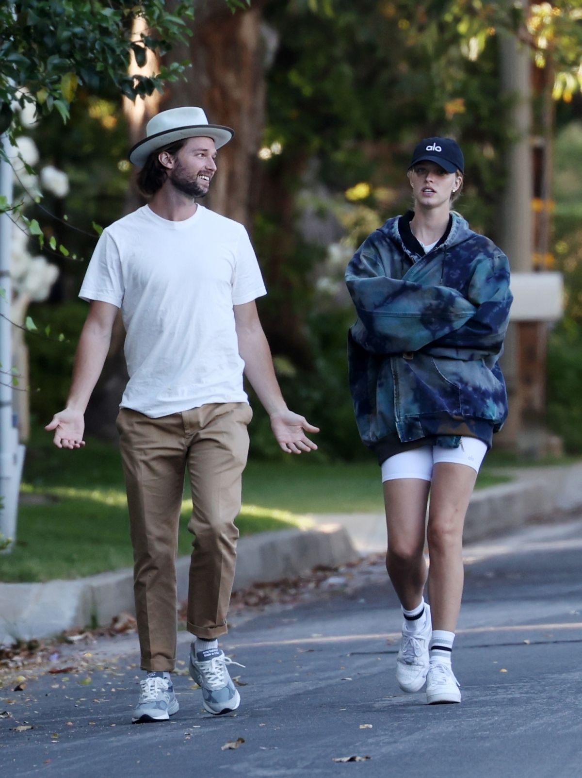 Abby Champion and Patrick Schwarzenegger Out in Pacific Palisades 2020/06/17 4