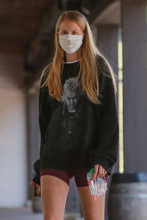 Abby Champion Wearing a Gucci Mask at Caffe Luxxe in Los Angeles 2020/06/10 1