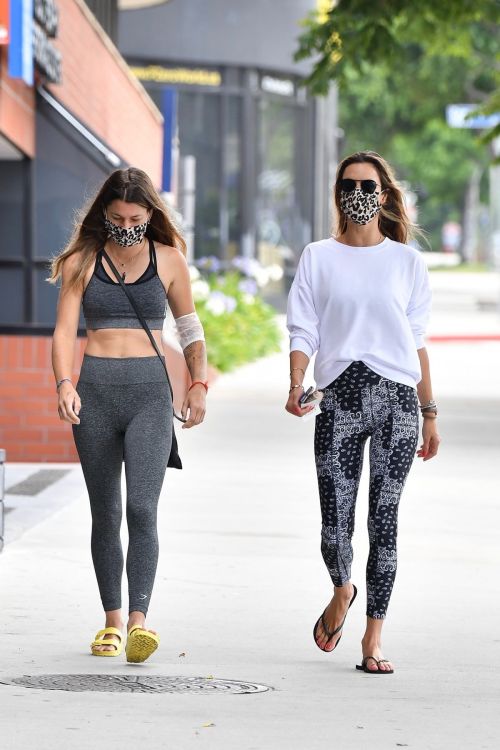 Alessandra Ambrosio at a Gym in Hollywood 2020/06/19 11