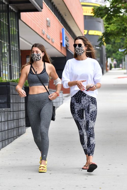 Alessandra Ambrosio at a Gym in Hollywood 2020/06/19 9