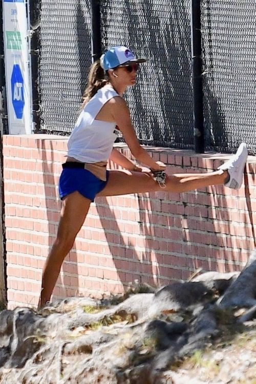 Alessandra Ambrosio During Jogging in Short Pants Out  in Brentwood 2020/06/11 12