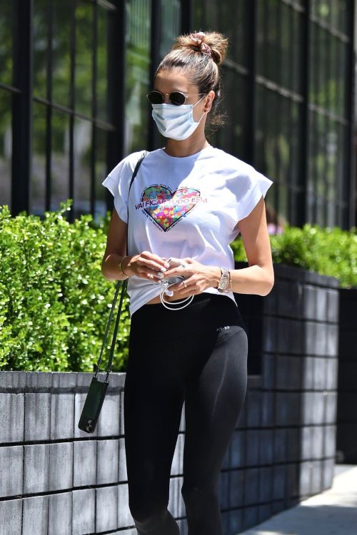 Alessandra Ambrosio Leaves a Gym in Brentwood 2020/06/15 14