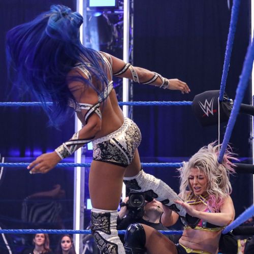Alexa Bliss & Nikki Cross vs. Bayley & Sasha Banks - SmackDown 2020/06/05 11