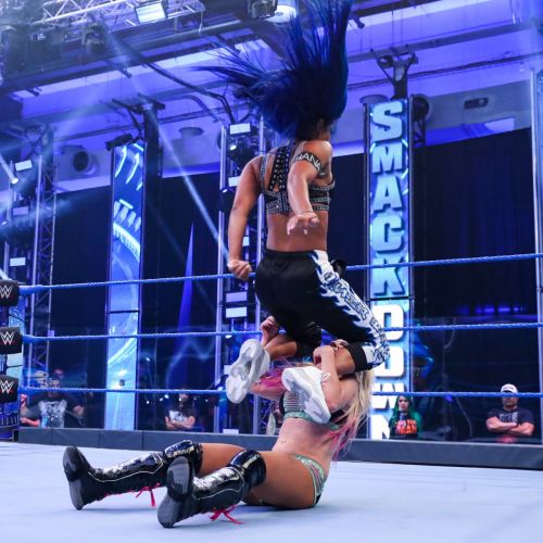 Alexa Bliss vs. Sasha Banks - WWE Smackdown 2020/05/29