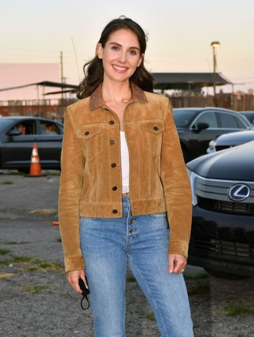 Alison Brie at The Rental Advanced Screening in Los Angeles 2020/06/18 5