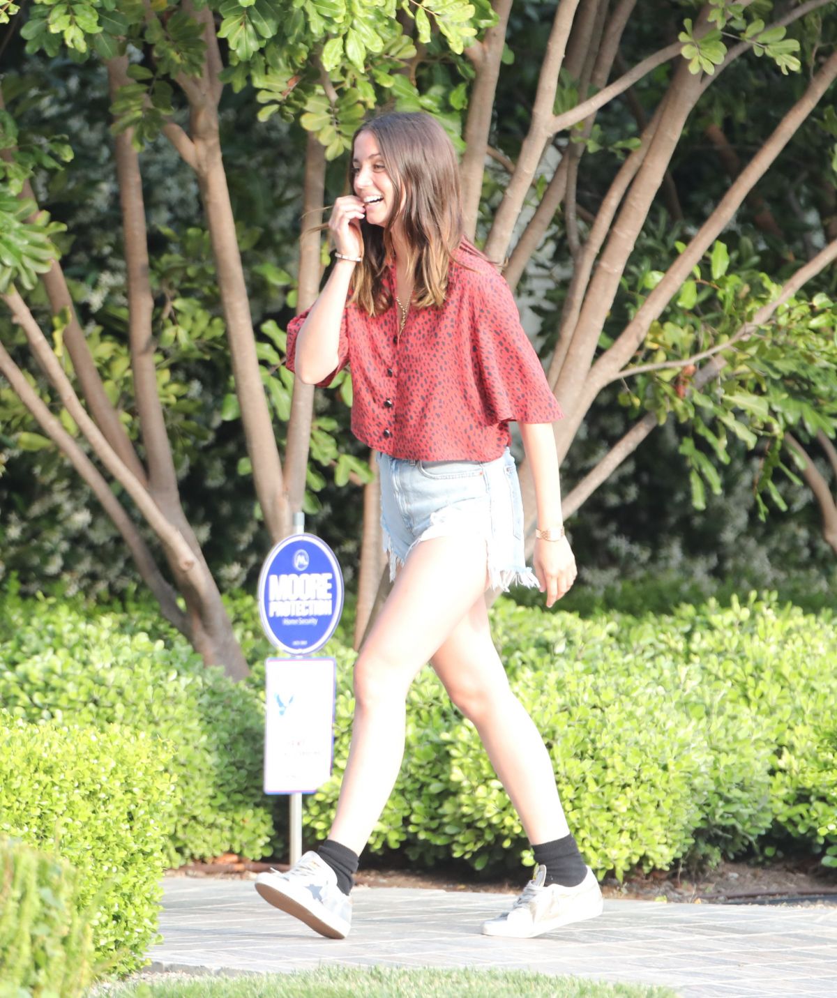 Ana De Armas seen in Beautiful Top and Denim Out in Brentwood 2020/06/04