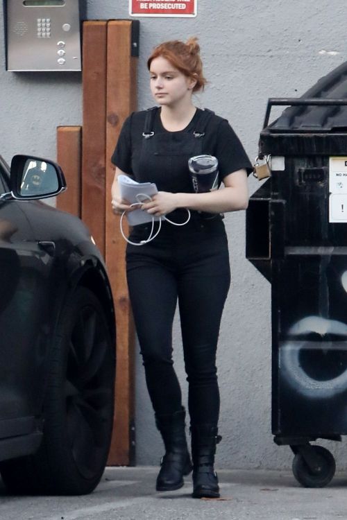 Ariel Winter Leaves a Studio in Los Angeles 2020/06/06 4
