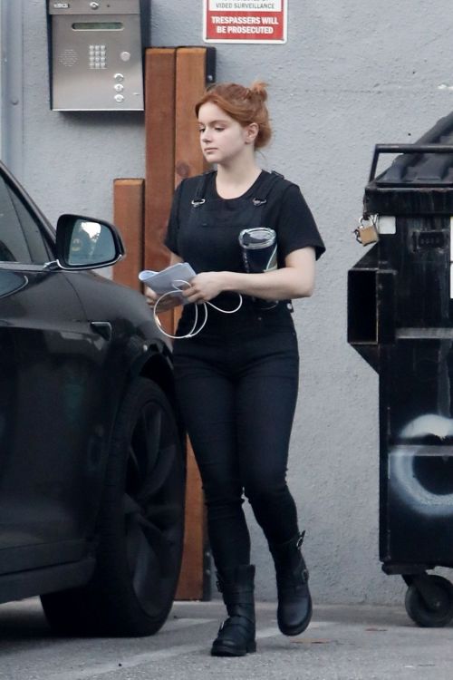 Ariel Winter Leaves a Studio in Los Angeles 2020/06/06 7