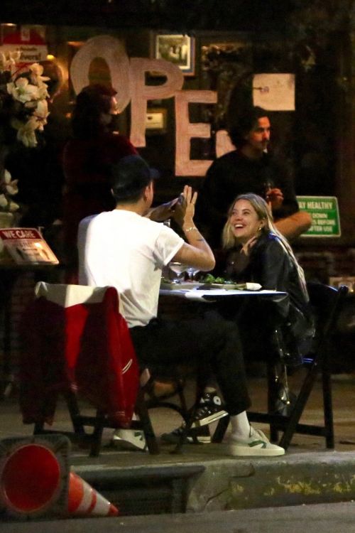 Ashley Benson and G-Eazy Out for Dinner in Los Feliz 2020/06/20 9