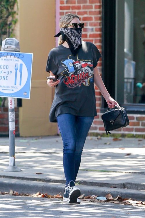 Ashley Benson Wearing Banda Mask Out in West Hollywood 2020/06/13 13