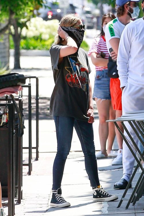 Ashley Benson Wearing Banda Mask Out in West Hollywood 2020/06/13 5