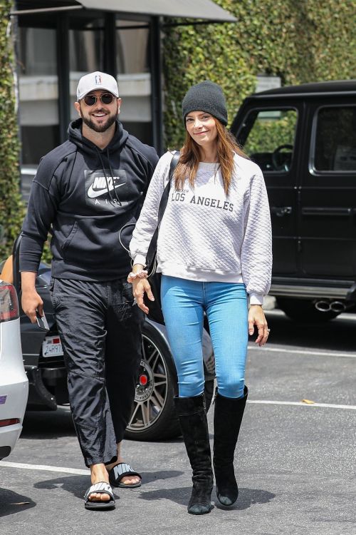Ashley Greene Arrives at South Beverly Grill in Beverly Hills 2020/06/18 3