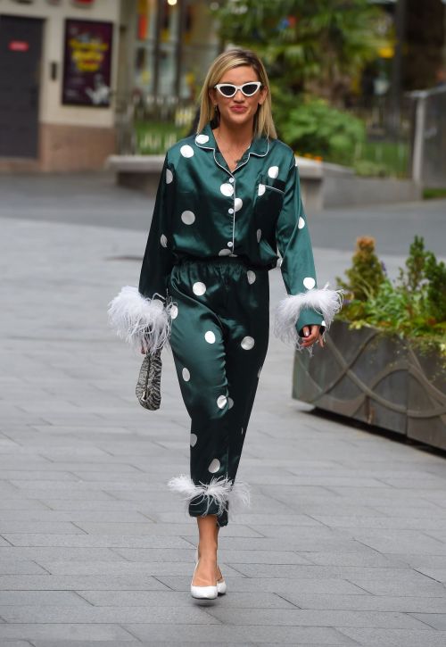 Ashley Roberts Arrives at Global Studios in London 2020/06/19 2